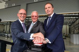 Minister pops in for tablet centre launch
