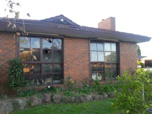 Older couple flee burning house