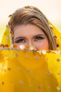 Dazzling parade marks Hubs’ 10 years
