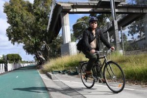 Green urges action on missing bike link