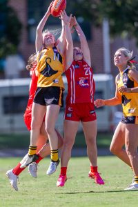 Dalgleish kicks five in big Rays win