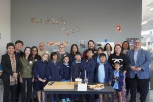 School breakfast club hosts MPs