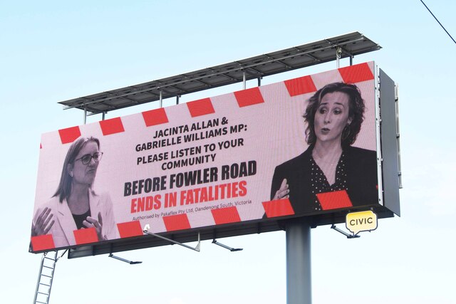 Protest signs return in fight against Progress