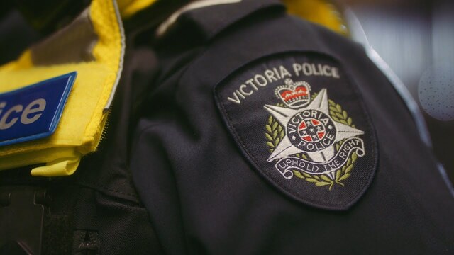 Two males wanted over alleged Noble Park street race crash
