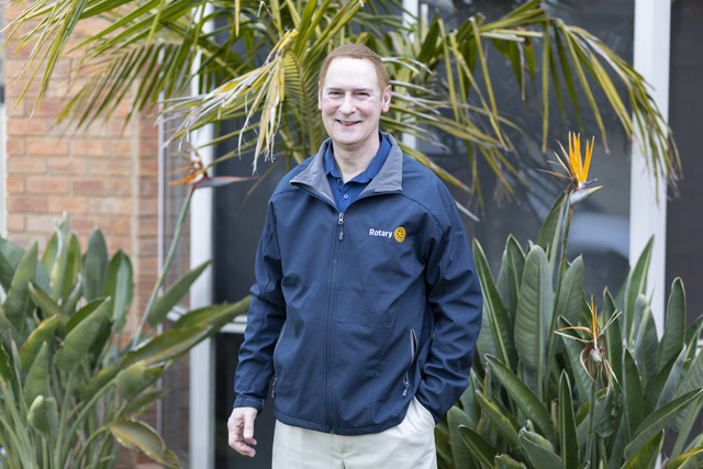 Rotary governor with many missions