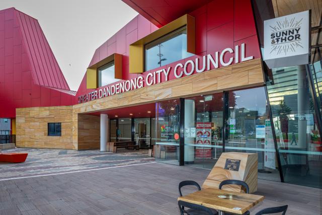 Council hit by $500K bank costs